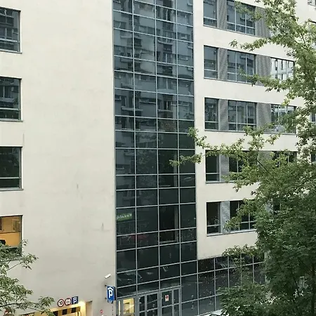 Amber Pereca Apartment Warsaw